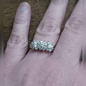 🌟3/$15 Silver Rhinestone Cluster Ring